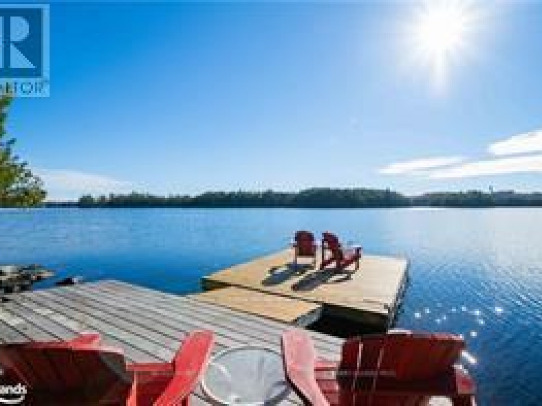 7 & 9 EAST POINT DRIVE, Manitouwabing Lake
