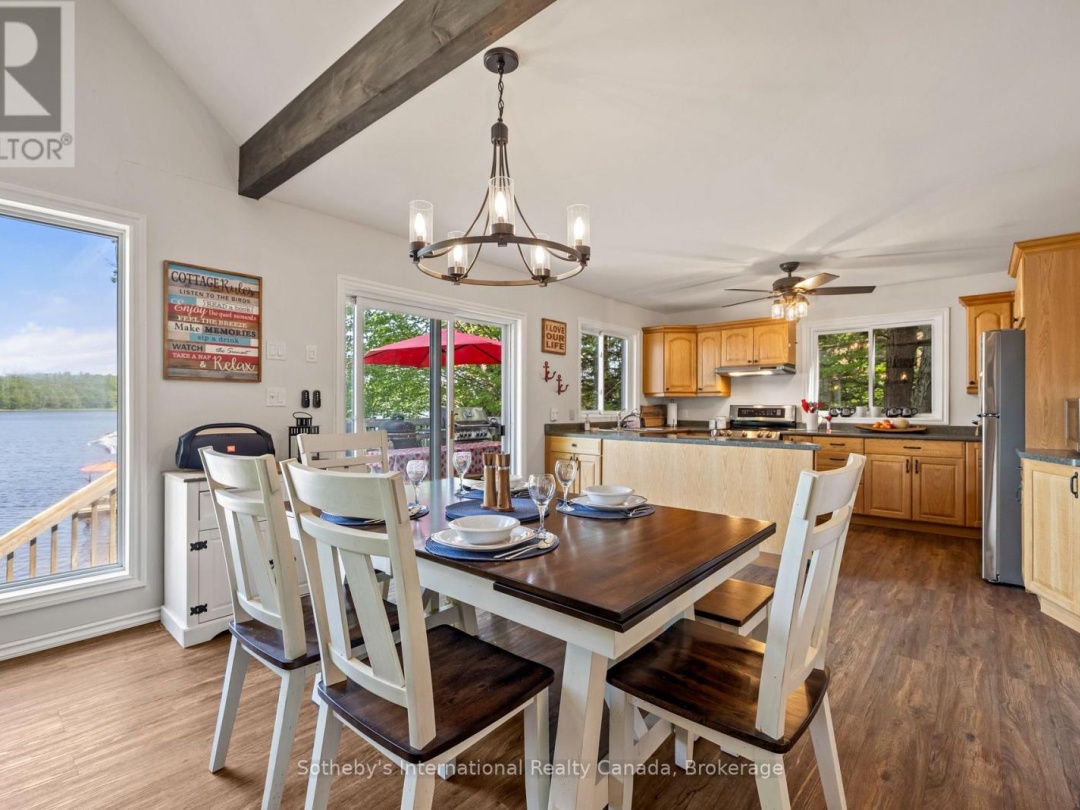 71 B717 ISLAND, Georgian Bay