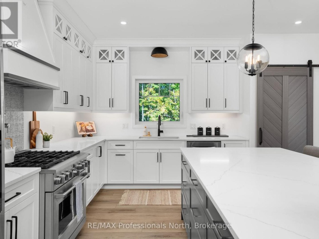 1034 XAVIER STREET, Gravenhurst (Morrison)