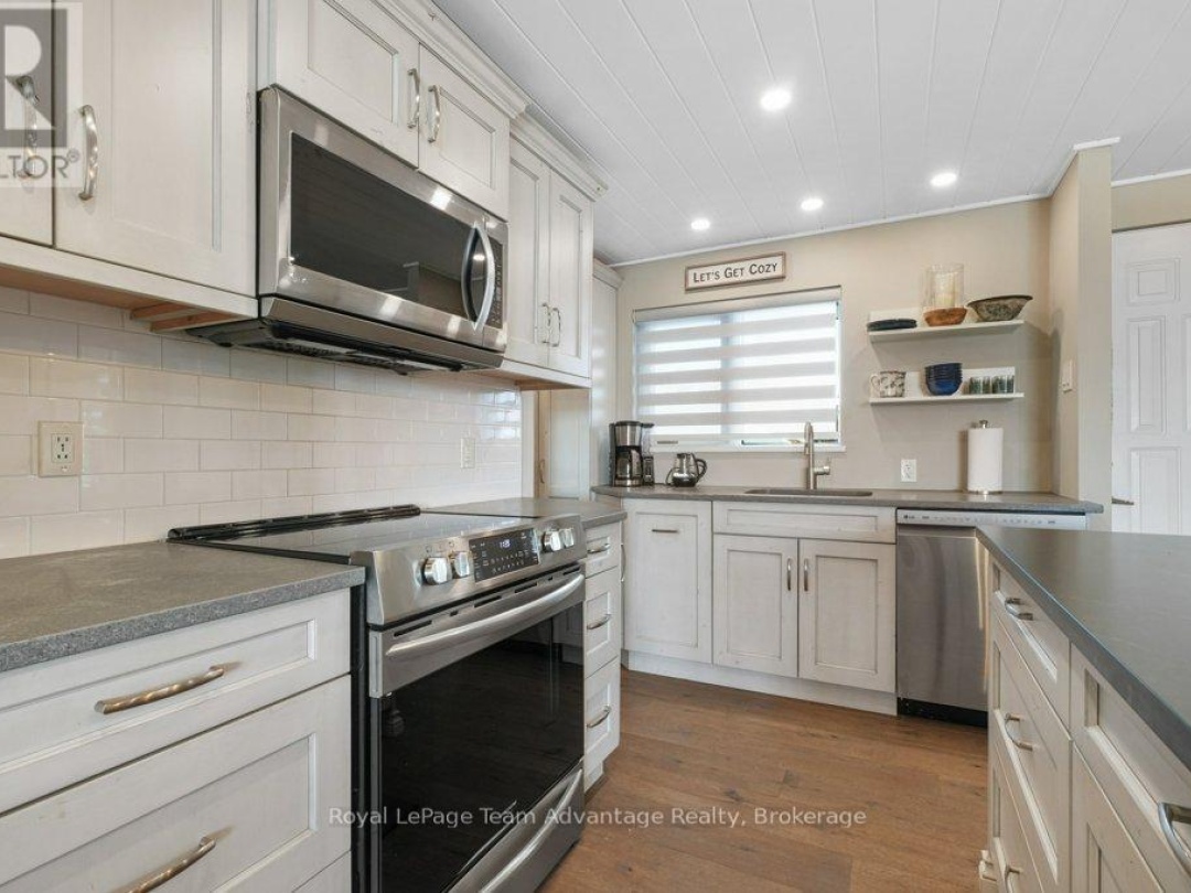 2E - 20 RYDER DRIVE, McDougall