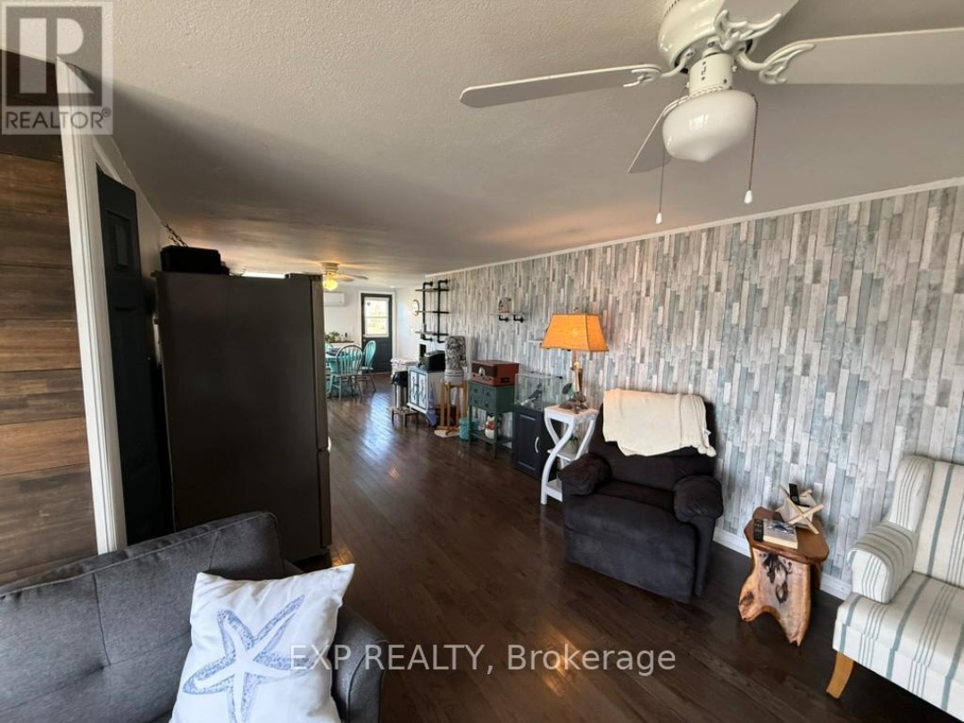 6222 BLUEBIRD STREET, Lake St. John