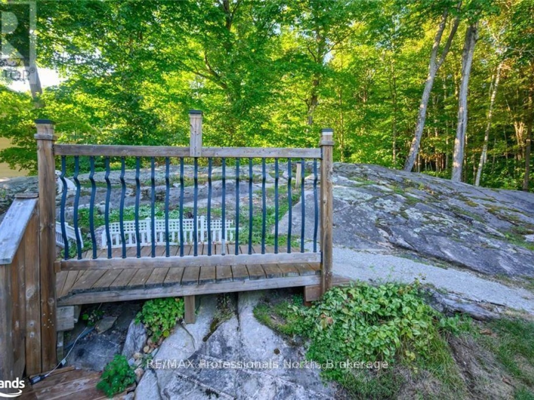 40 GLENWOOD DRIVE, Huntsville (Chaffey)