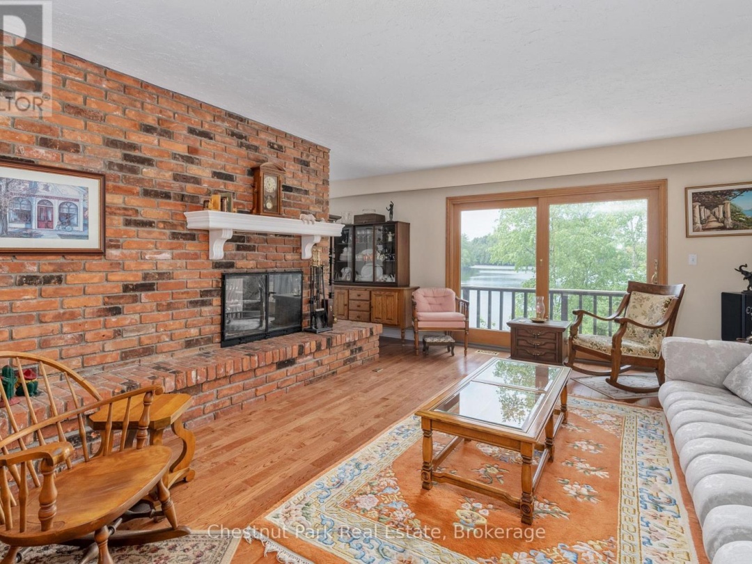 652 NORTH WASEOSA LAKE ROAD, 