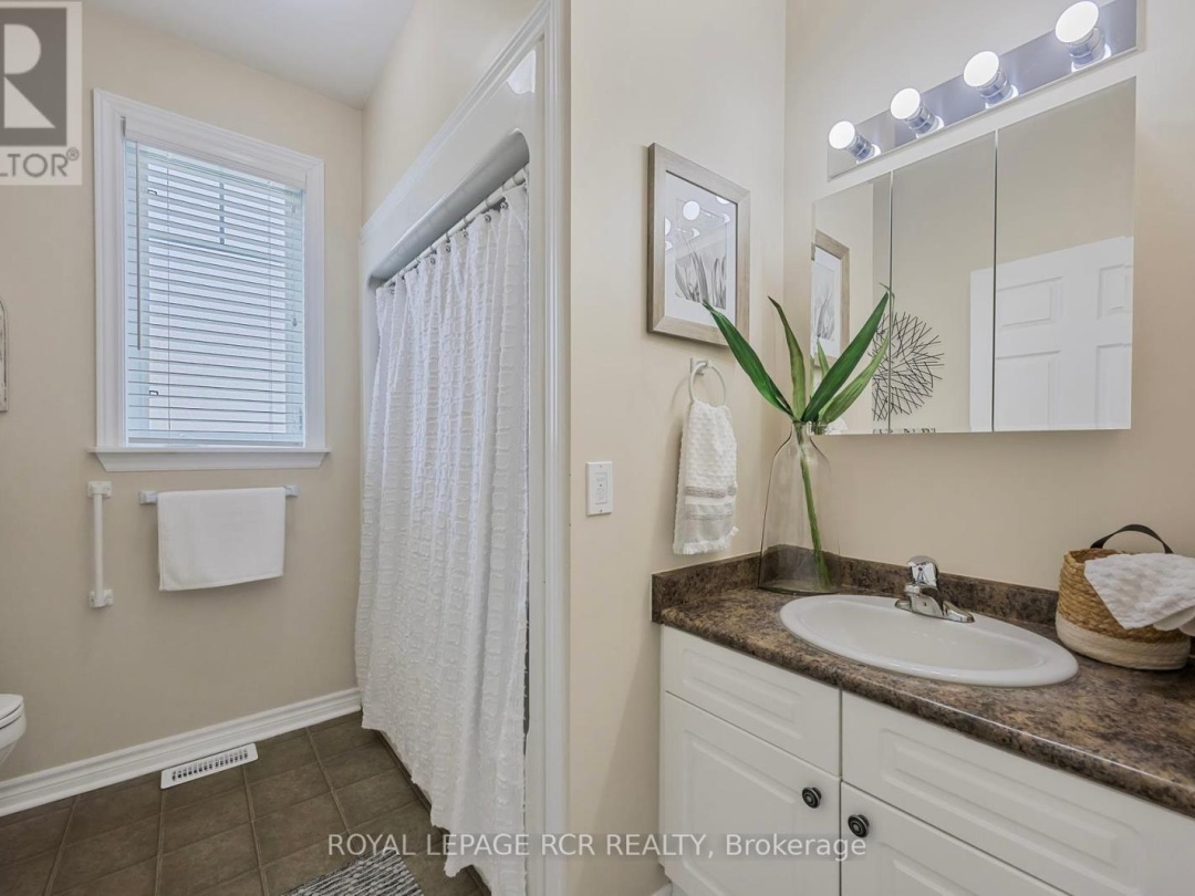 150 HEDGEWOOD LANE, 