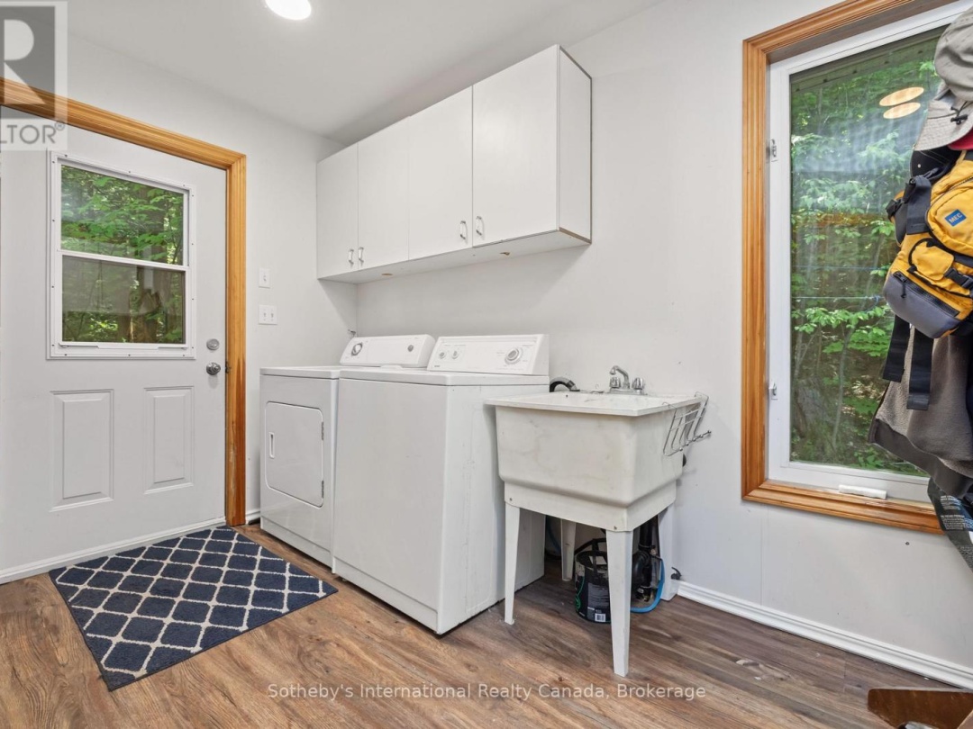 71 B717 ISLAND, Georgian Bay
