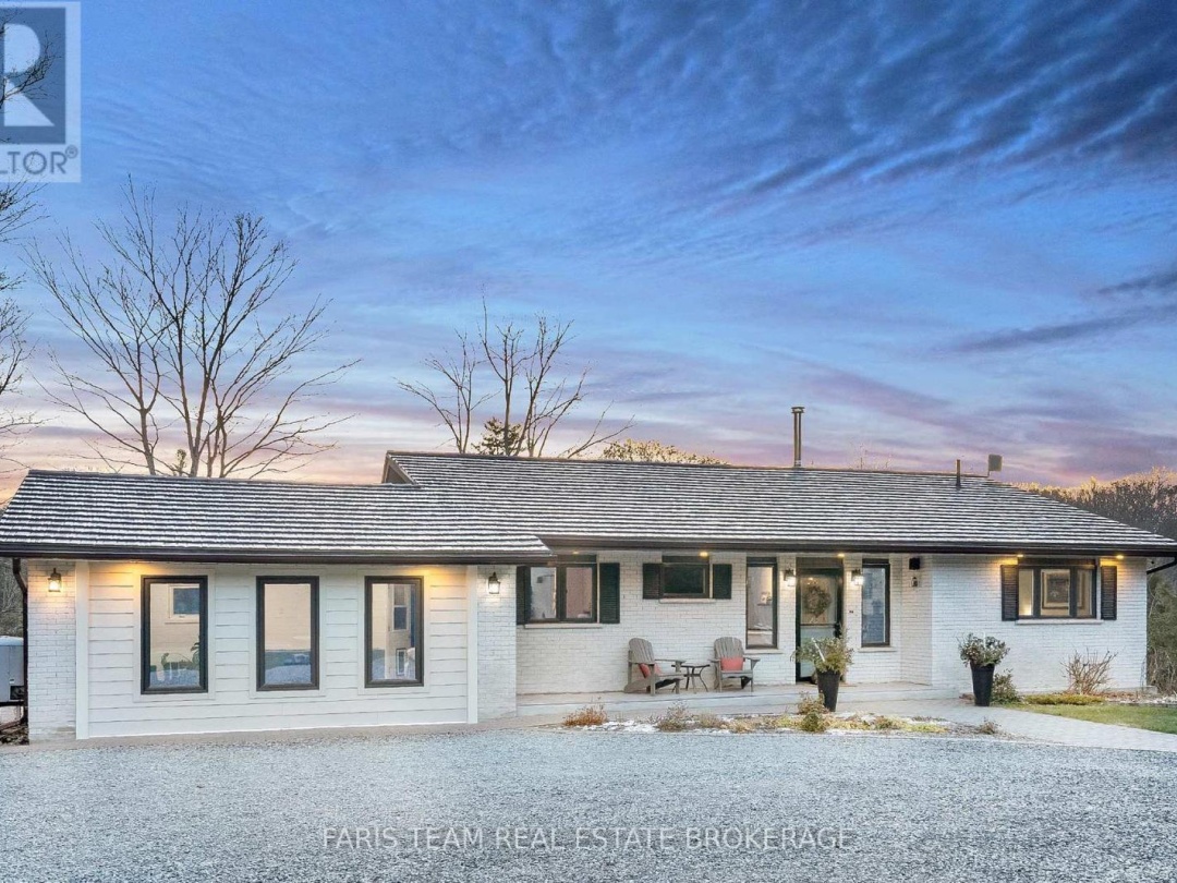 1520 ROSEMOUNT ROAD, Tay