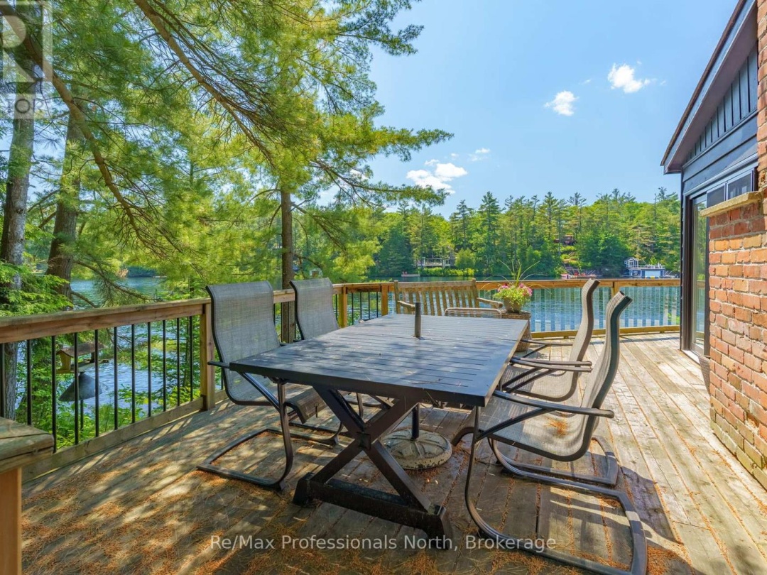61 ISLAND 26LM ISLAND, 
