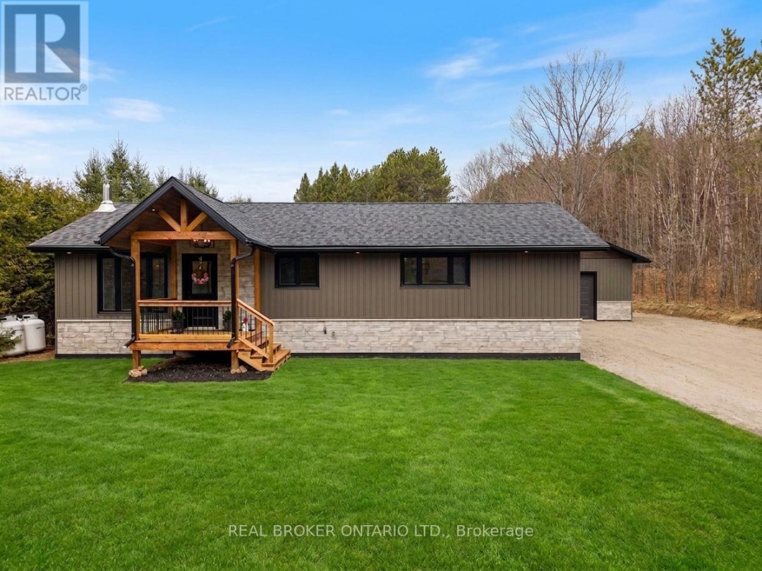 1401 NORTH SHORE ROAD, Algonquin Highlands (Stanhope)