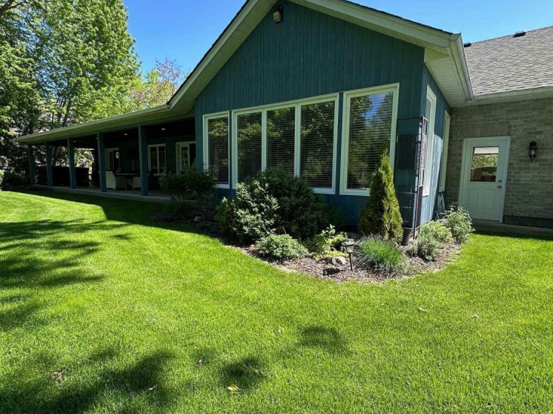210 MOORINGS DRIVE, Burnt River