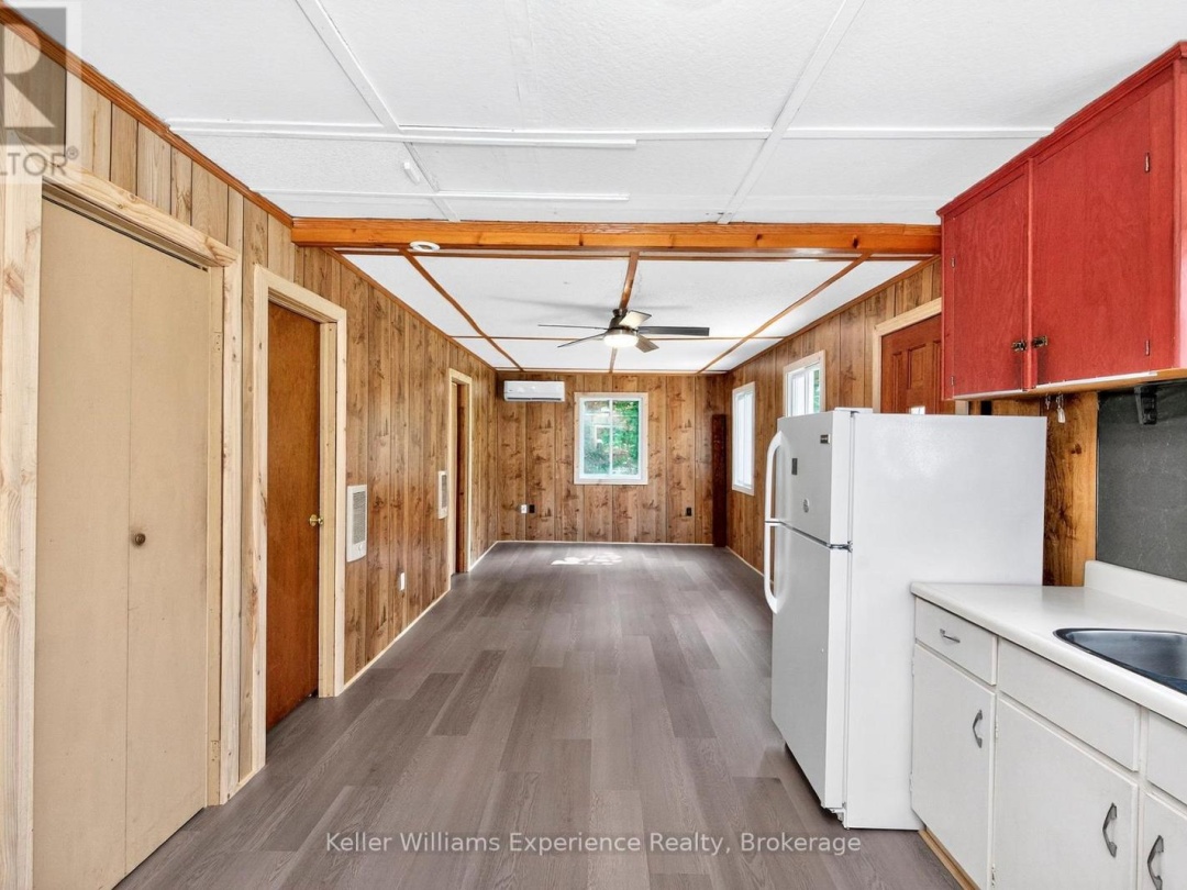 180&184 SILVER BIRCH CRESCENT, 