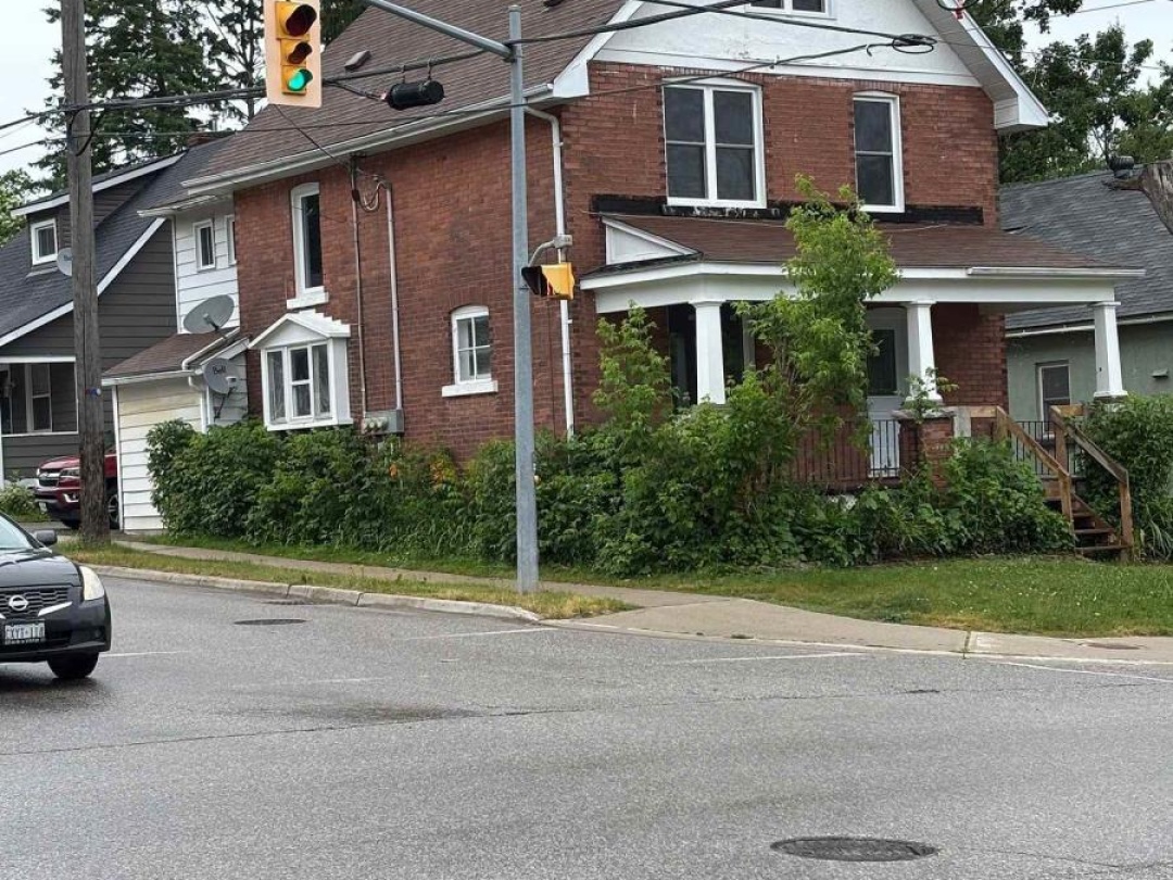 90 COLDWATER ROAD W, 