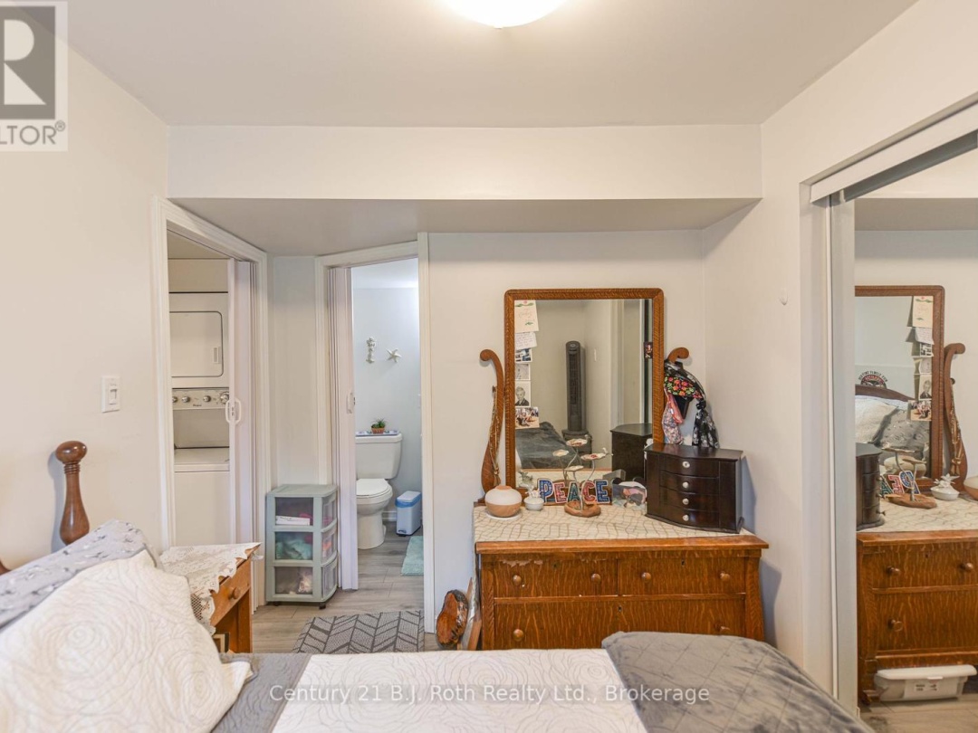 4693 DANIEL STREET, Ramara (Atherley)