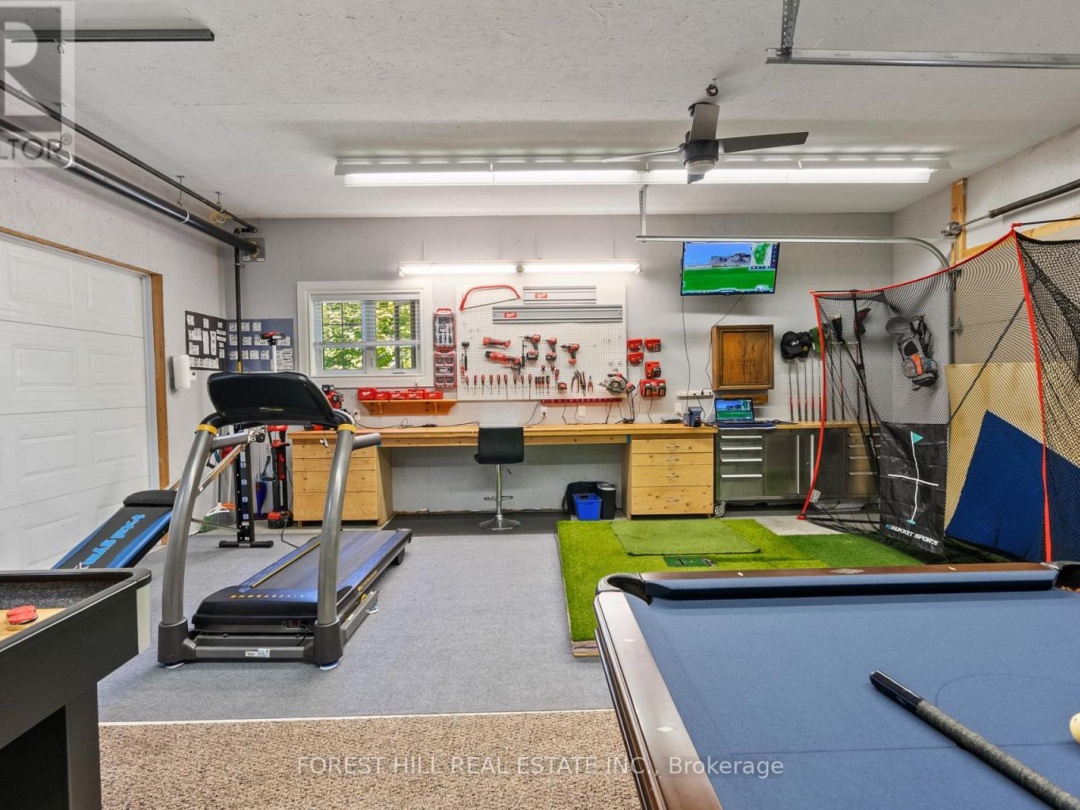 1025 TOWER CRESCENT, 