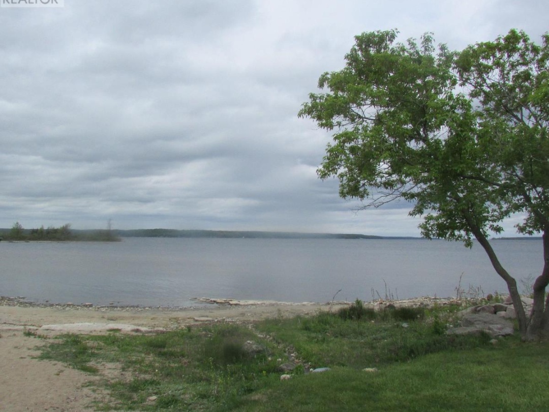 137 FIRST AVENUE, Tay (Port McNicoll)