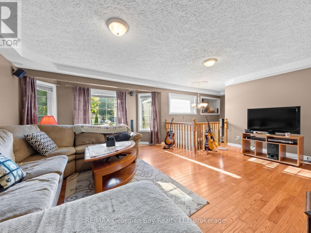 477 ALBERT STREET, Tay (Victoria Harbour)