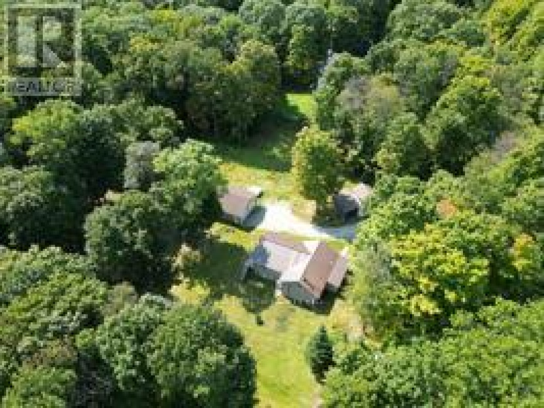 1024 Dennison Road, Minden Hills