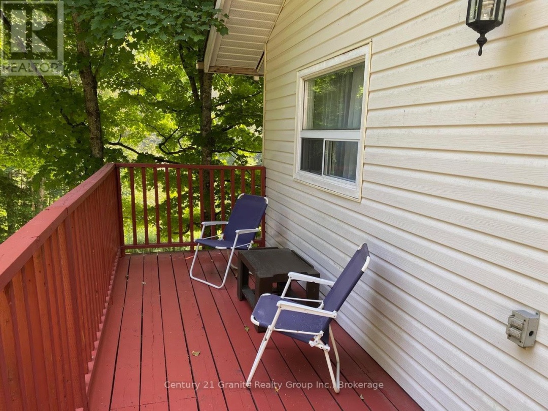 1013 MISKWABI LAKE ROAD, 