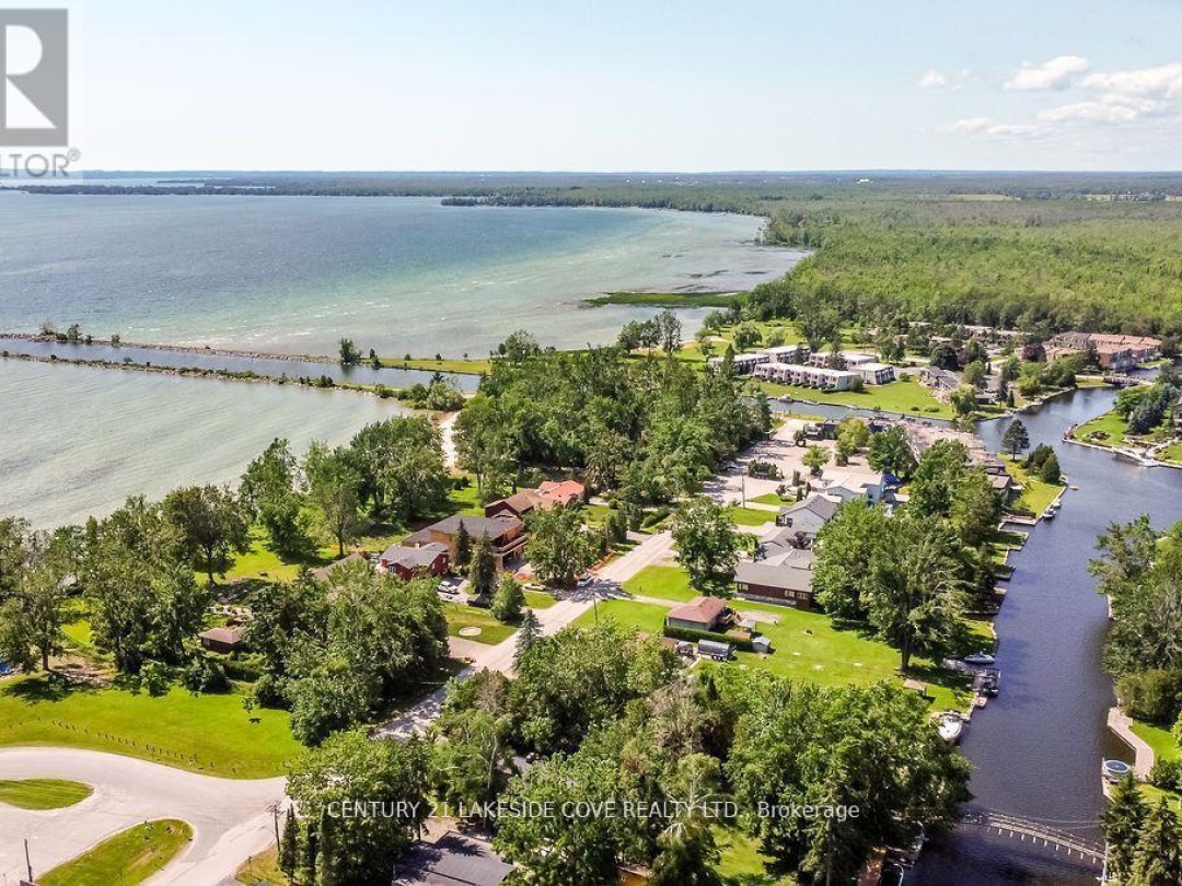 27 POPLAR CRESCENT W, Lake Simcoe