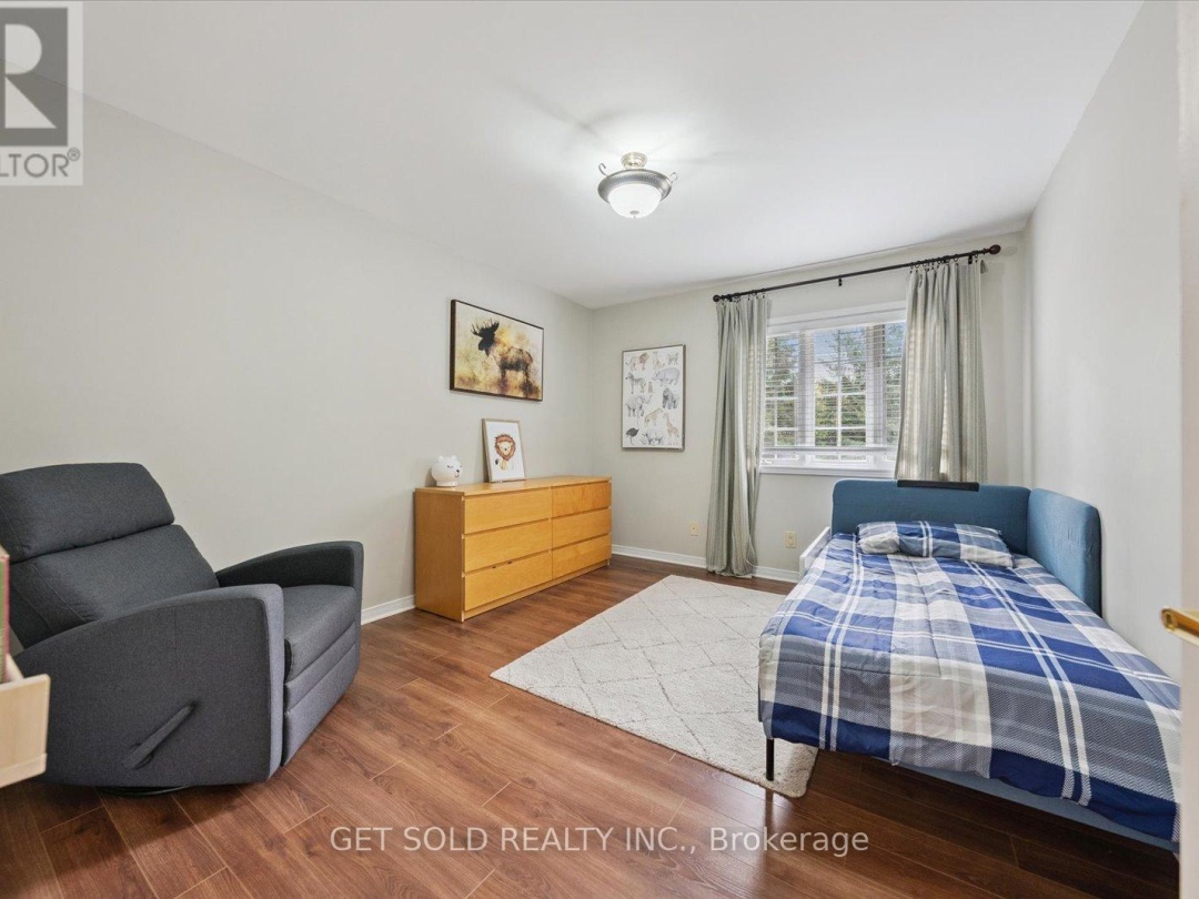 77 SIMCOE ROAD, Lake Simcoe