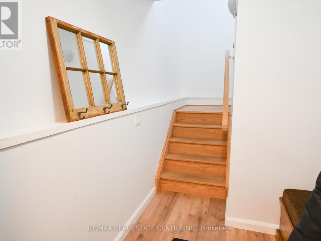 1033 NORTH SHORE DRIVE, Hoc Roc River