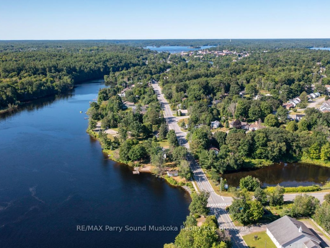 149 WILLIAM STREET, Seguin River