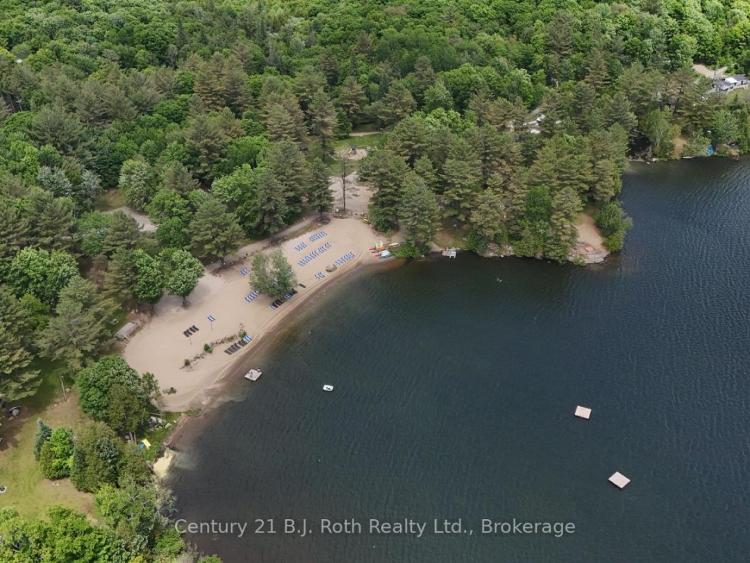 712 POPLAR CRESCENT, Bonnie Lake