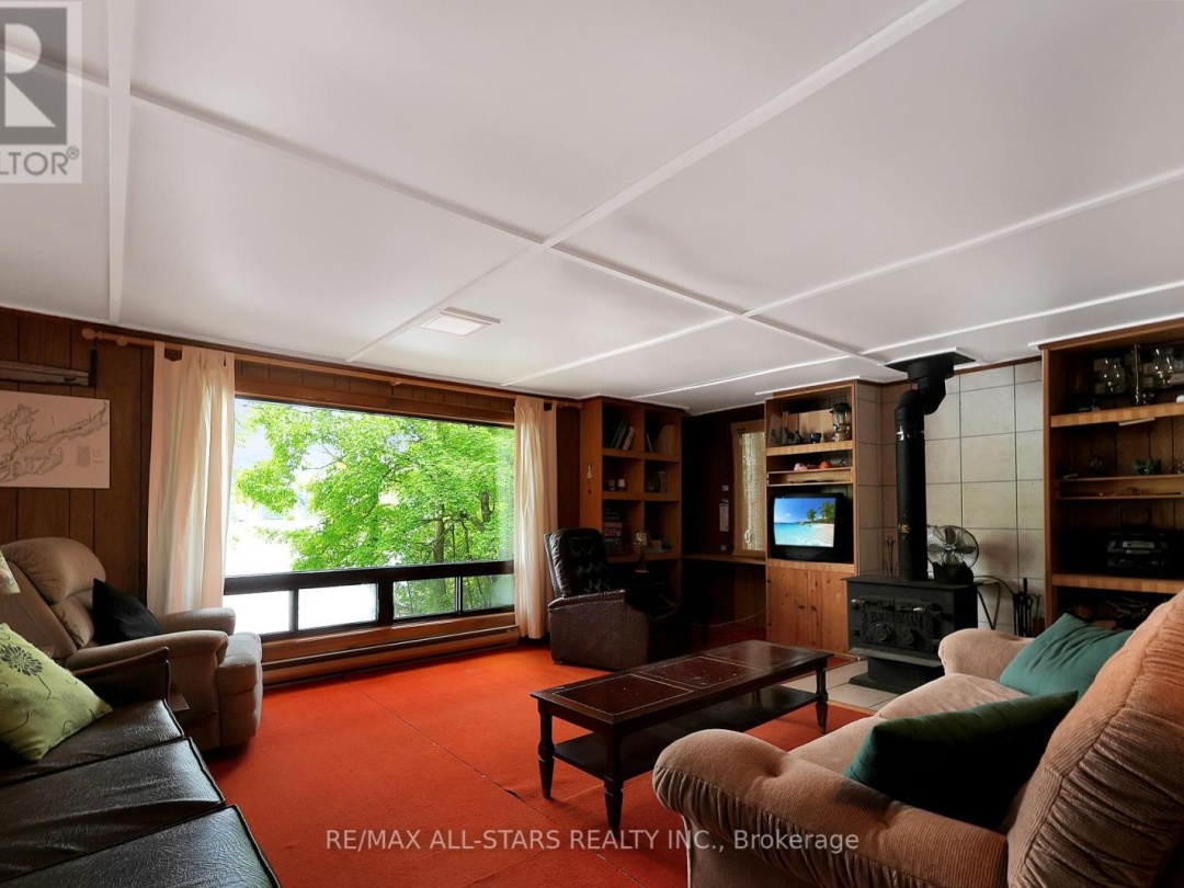 1233 CRYSTAL LAKE ROAD, Crystal Lake