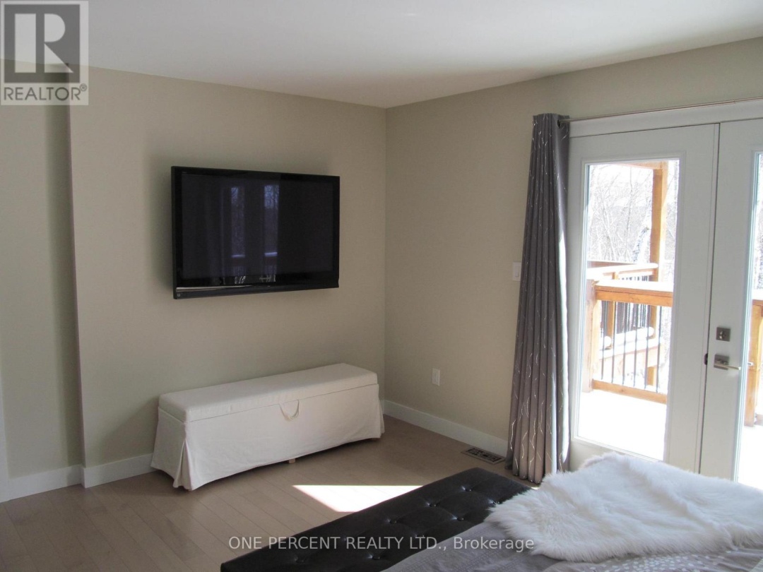 1333 WALKER LAKE DRIVE, Lake of Bays (Sinclair)