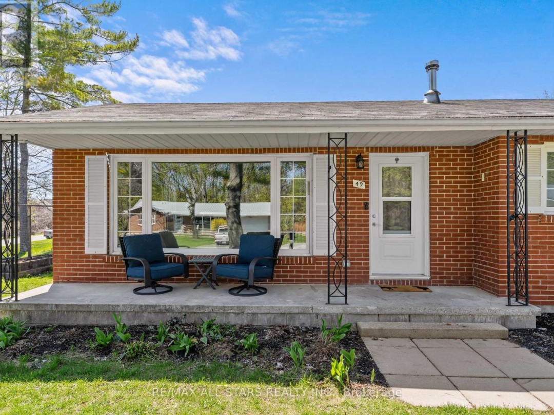 49 KENNEDY DRIVE, Kawartha Lakes (Fenelon Falls)