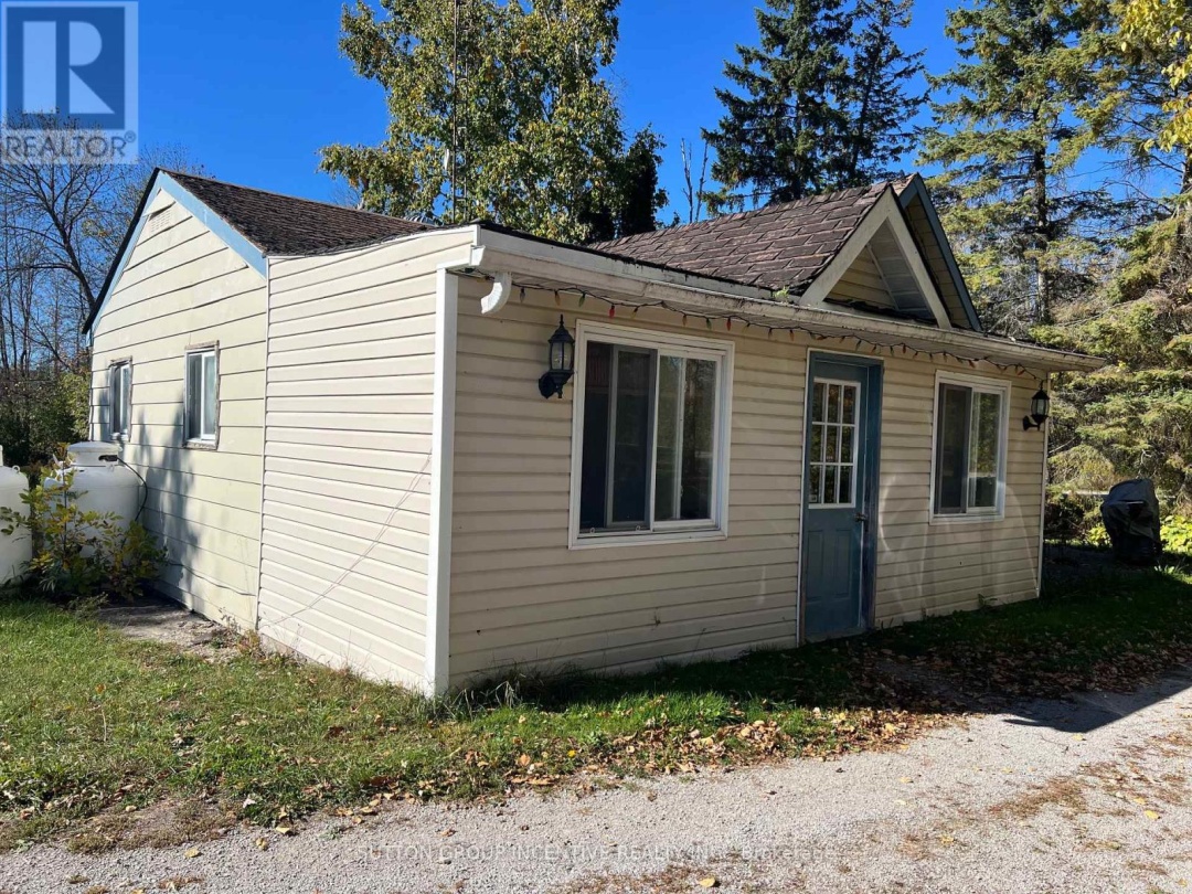 4075 AIRPORT ROAD, Ramara