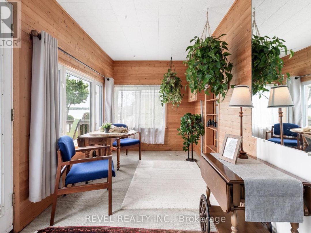 483 LONG BEACH ROAD, Sturgeon Lake