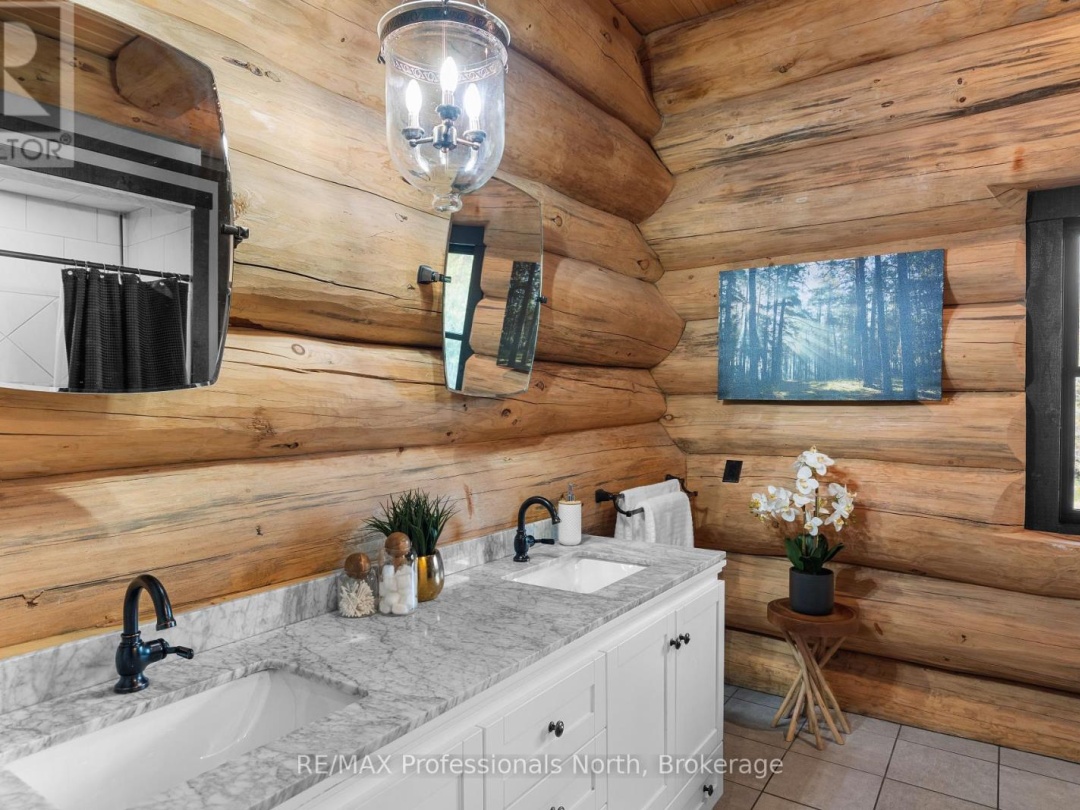 44 North Waseosa Lake Road, Huntsville (Chaffey)