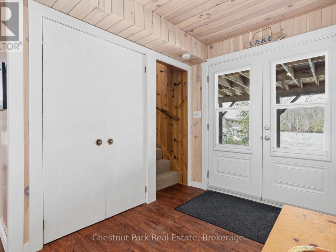 527 HARP LAKE ROAD, Harp Lake