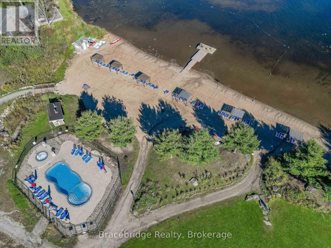 L204-D2 - 1869 MUSKOKA 118 HIGHWAY W, 