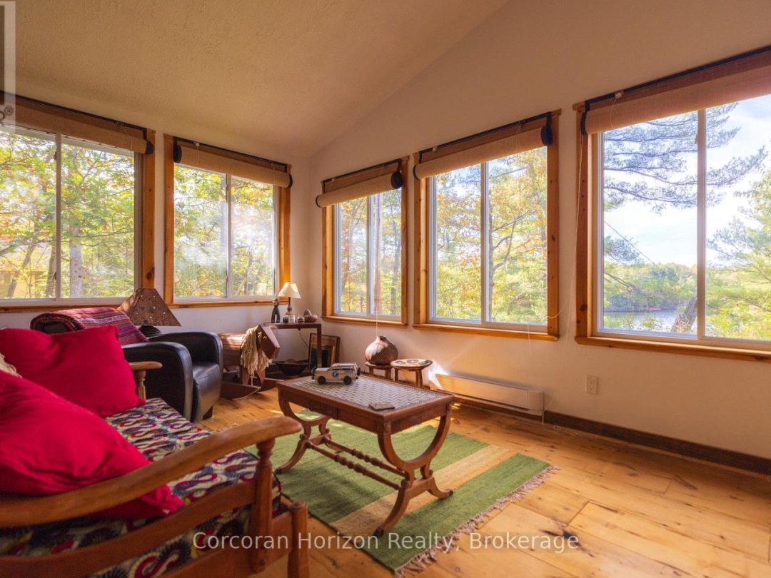 566 HUNGRY BAY ROAD W, 