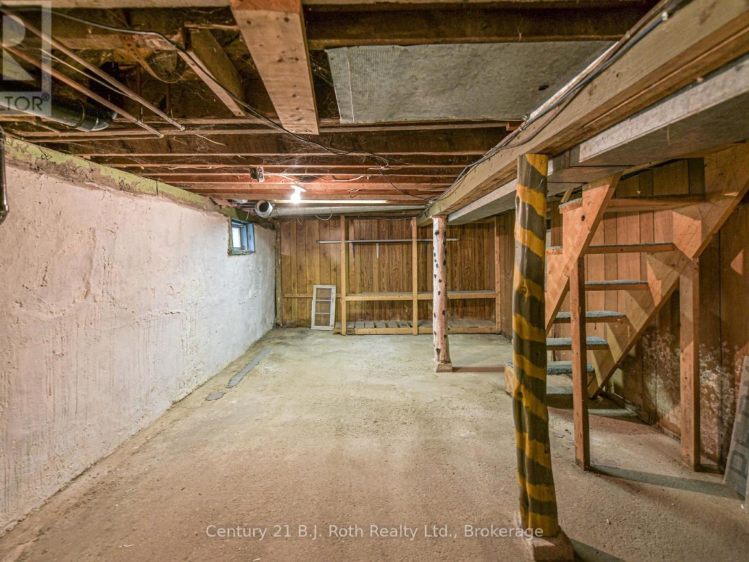 337 COLBORNE STREET W, 