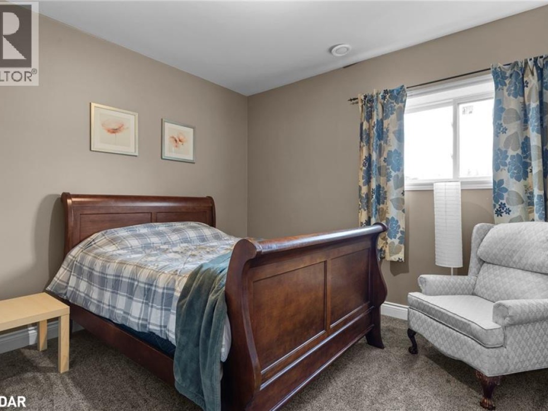 3387 WAINMAN Line, 