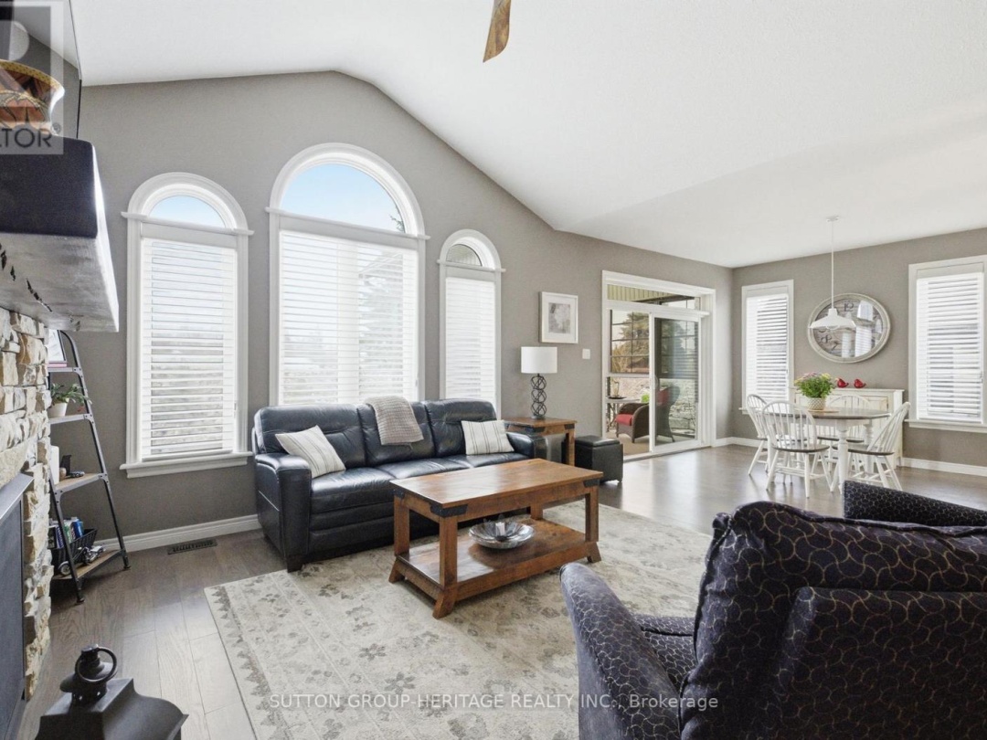 36 HUNTINGWOOD CRESCENT, Kawartha Lakes (Bobcaygeon)