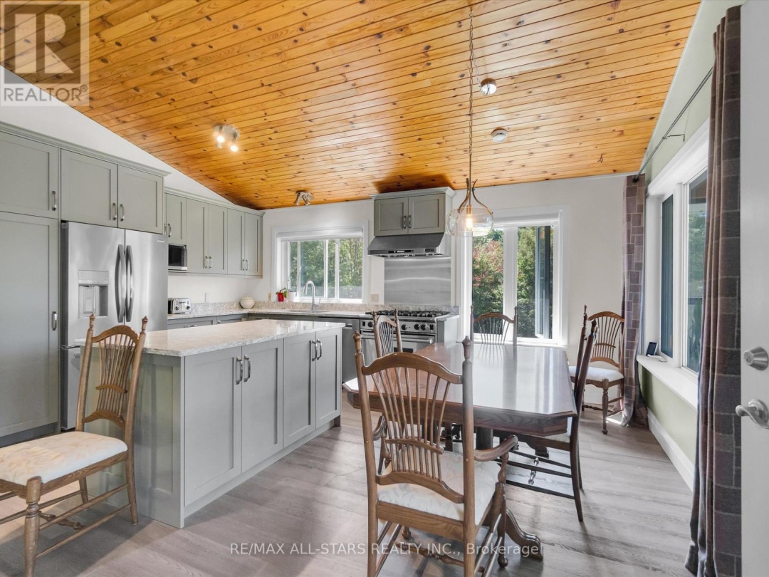 1435 FALKENBURG ROAD, Muskoka Lakes (Monck (Muskoka Lakes))