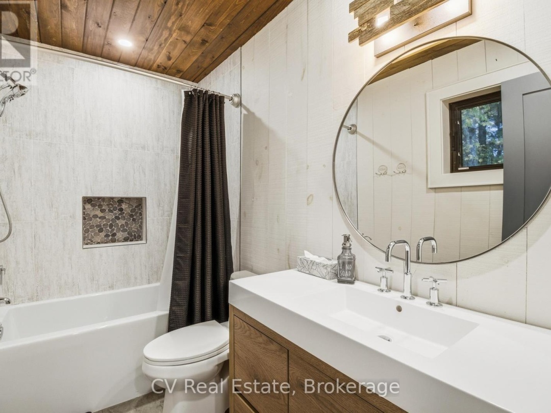 1069 WHITE EAGLE ROAD, Kahshe Lake