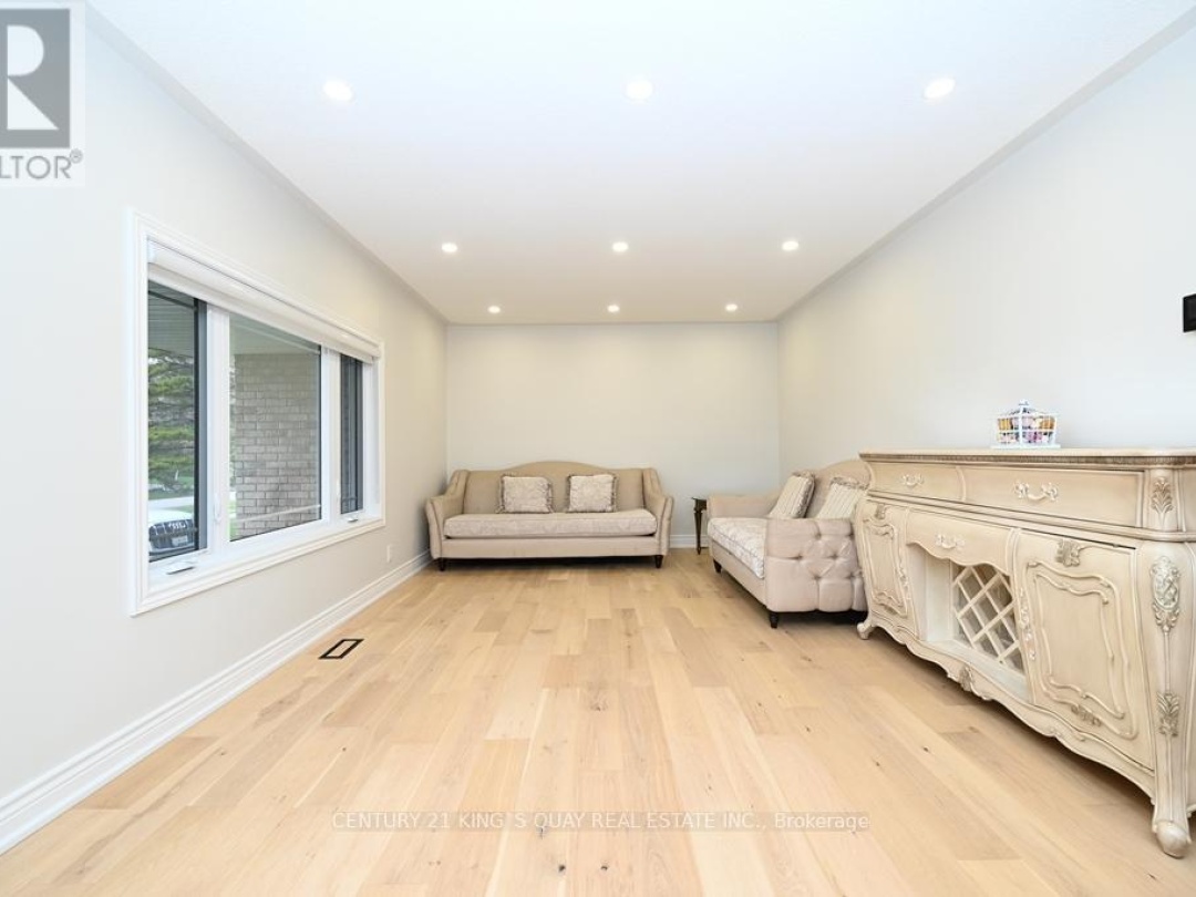 88 BAYSHORE DRIVE, Lake Simcoe