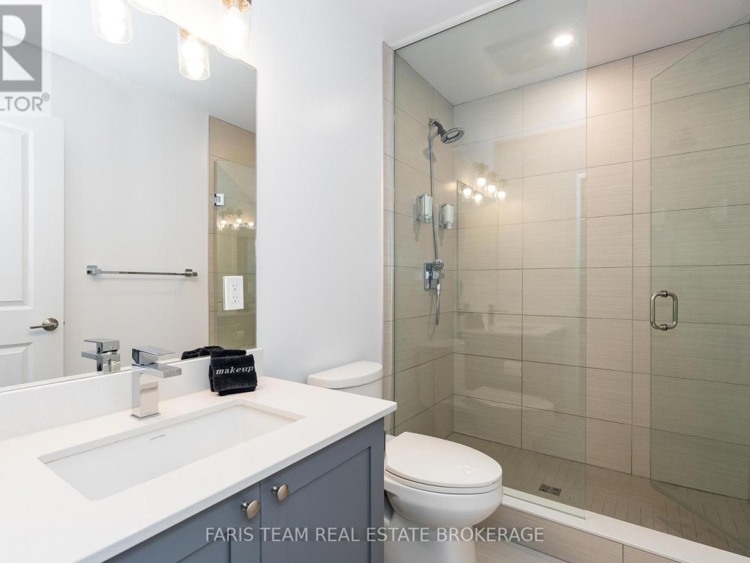 218 - 25 PEN LAKE POINT ROAD, 