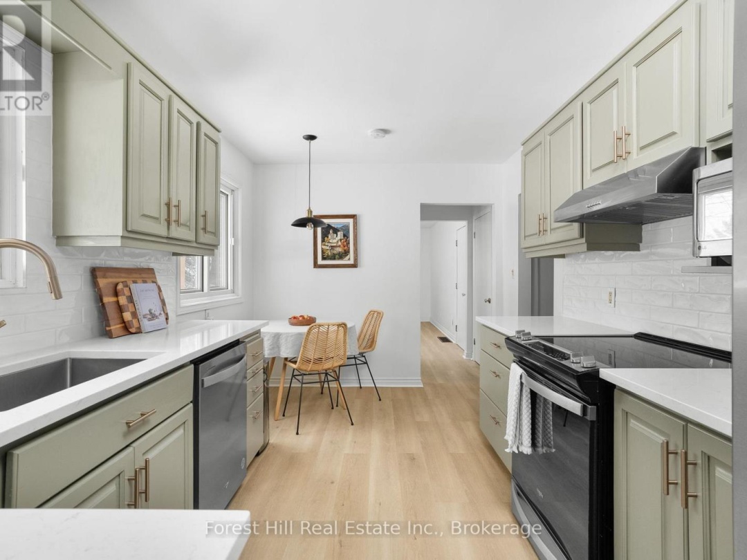 1 MAPLECREST COURT, Huntsville (Chaffey)