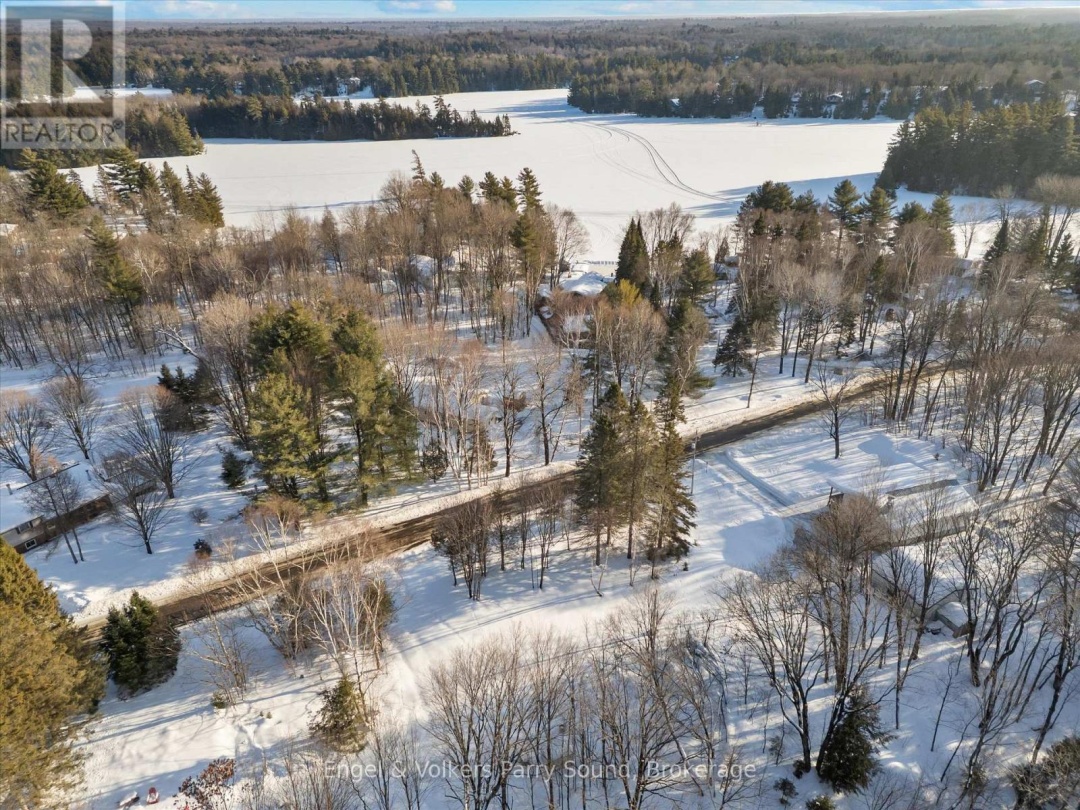 40 MILLER DRIVE, McDougall
