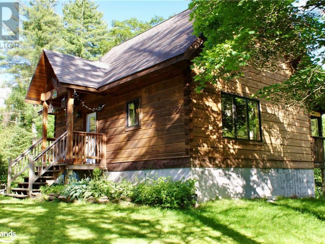 1008 Boshkung Lake Road, Algonquin Highlands