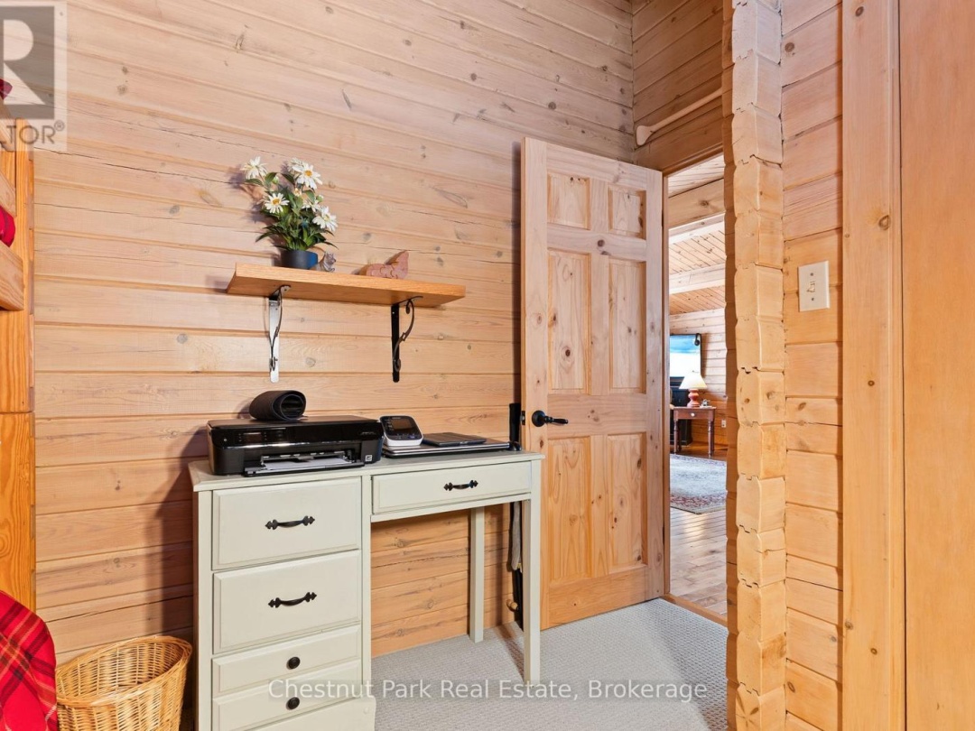 1173 WATTS ROAD, Kennisis Lake