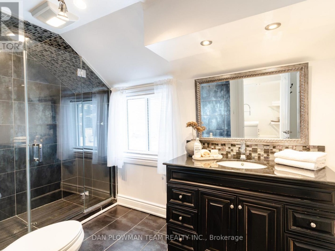 48 DUNN STREET, Kawartha Lakes (Bobcaygeon)
