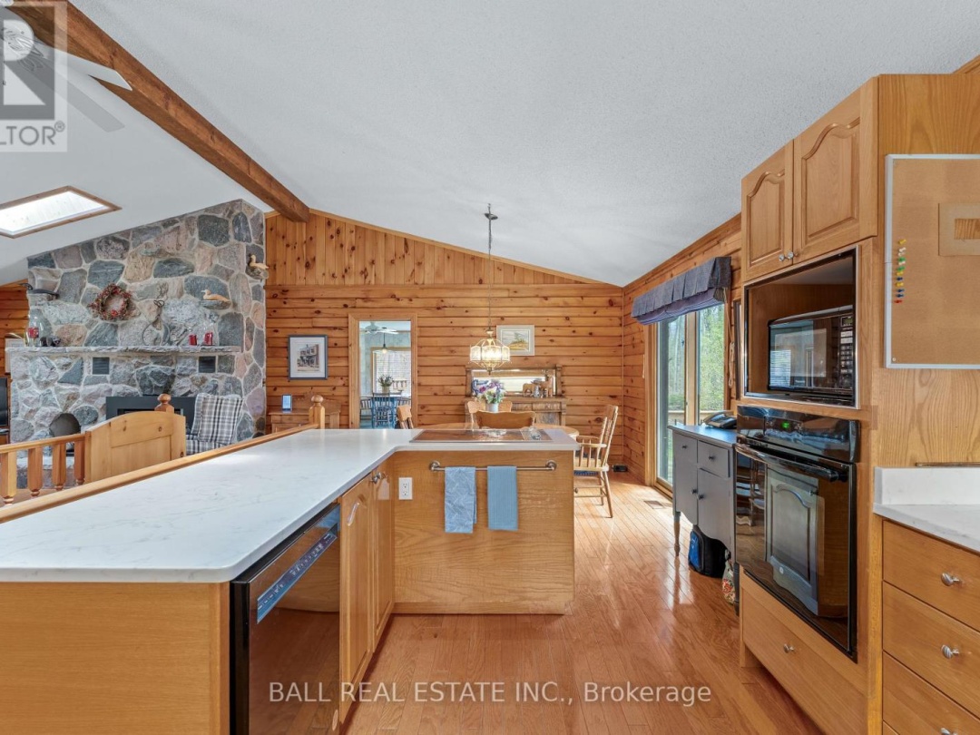 48 STANLEY DRIVE, Kawartha Lakes (Fenelon Falls)