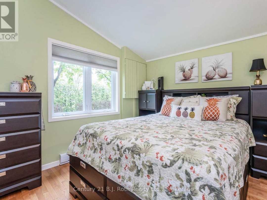 24 WILCOX ROAD, Georgian Bay