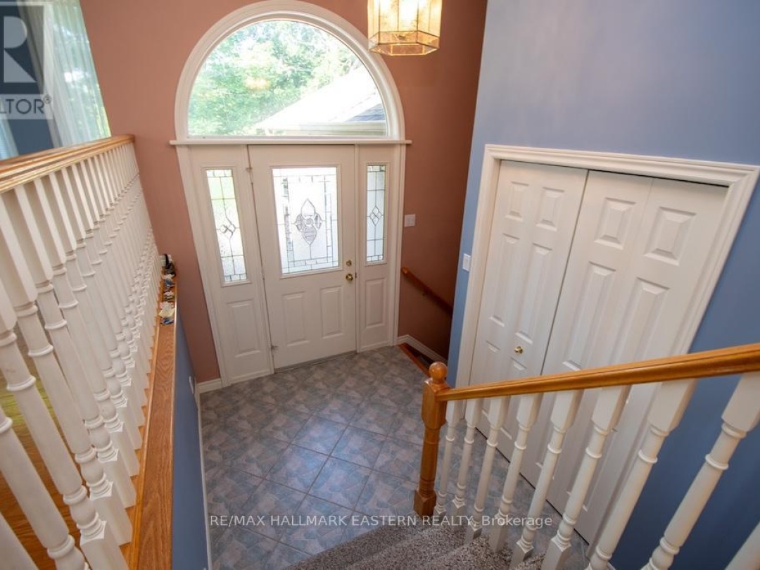 2 HUNTINGWOOD CRESCENT, 
